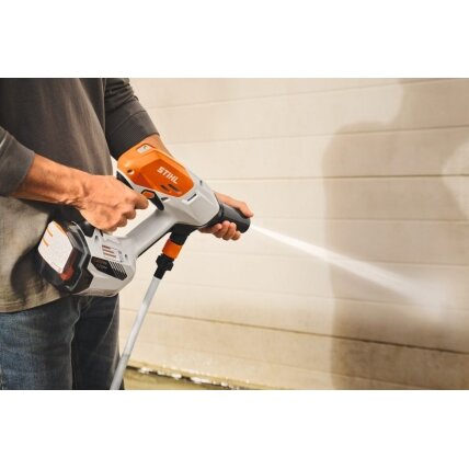 Rankinis akumuliatorinis vidutinio slėgio plovimo įrenginys STIHL RCA 50.0 (be akum. ir krov.) 4 Rankinis akumuliatorinis vidutinio slėgio plovimo įrenginys STIHL RCA 50.0 (be akum. ir krov.) 4