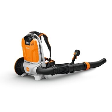 STIHL BGA 300 pūtiklis su AR 2000 L akumuliatoriumi ir priedais